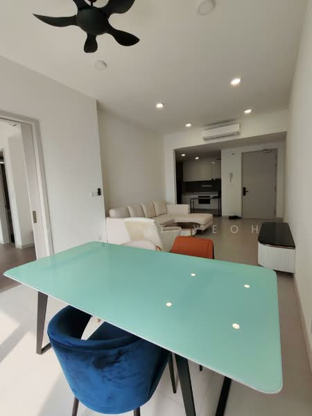 Kondominium untuk Dijual di ALIX Residences - Vincent Yeoh - Living Room - PropertyGuru.com.my