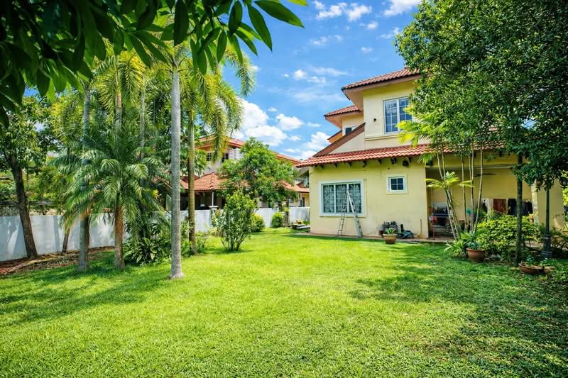 Rumah Banglo untuk Dijual di Bandar Bukit Mahkota (Bangi) - Ali Idris - Exterior - PropertyGuru.com.my