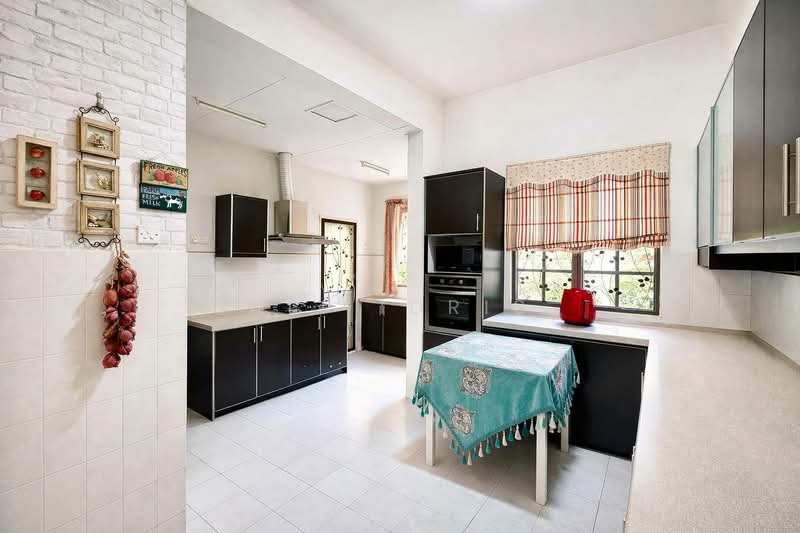 Rumah Banglo untuk Dijual di Bandar Bukit Mahkota (Bangi) - Ali Idris - Kitchen - PropertyGuru.com.my