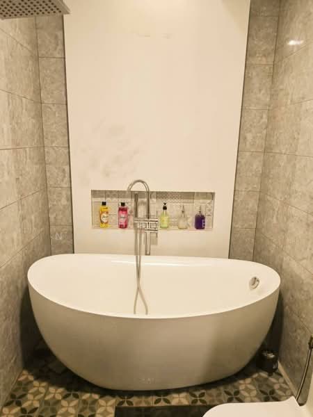 Semi-Detached House for Sale in Taman Sentosa Mekar (Dengkil) - Muhammed Nazri bin Mustapha - Bathroom - PropertyGuru.com.my