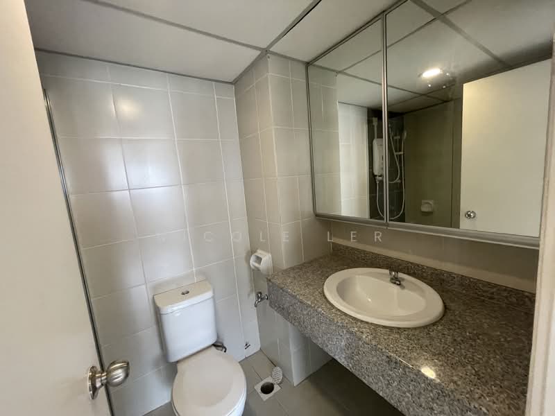 Master bedroom Bathroom