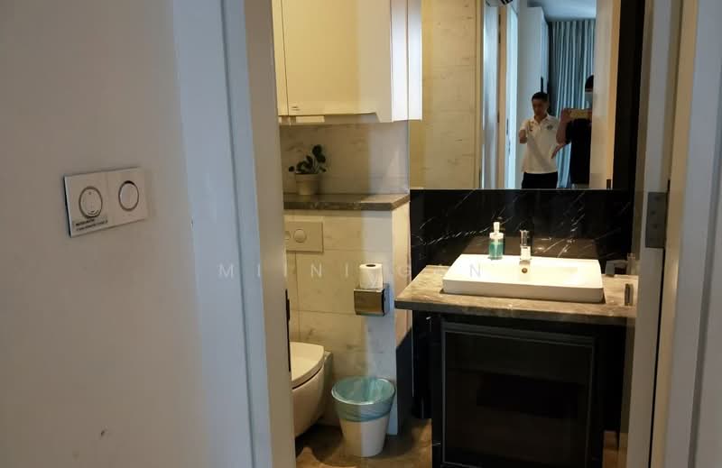 Service Residence for Sale at The Face Suites (Platinum Suites) - Miini Gan - Bathroom - PropertyGuru.com.my