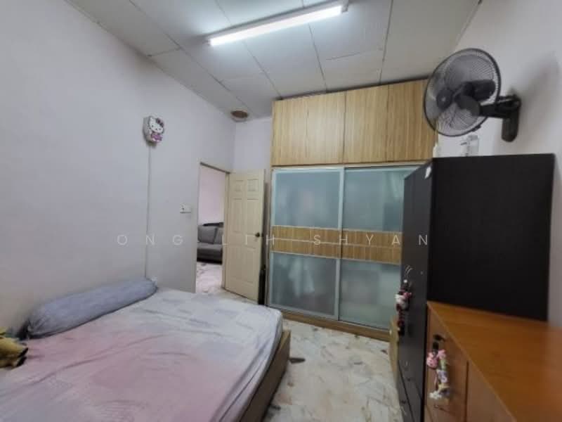 Rumah Teres 1 Tingkat untuk Dijual di Taman Skudai Baru (Skudai) - Ong Lih Shyan - Bedroom - PropertyGuru.com.my