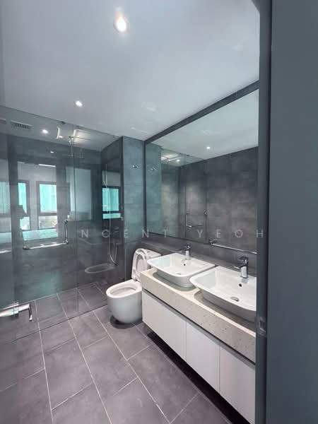Kondominium untuk Dijual di ALIX Residences - Vincent Yeoh - Bathroom - PropertyGuru.com.my