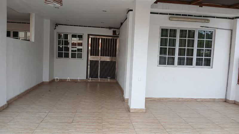 2-storey Terraced House for Sale in Bandar Bukit Puchong (Puchong) - Daljit Kumar - Exterior - PropertyGuru.com.my