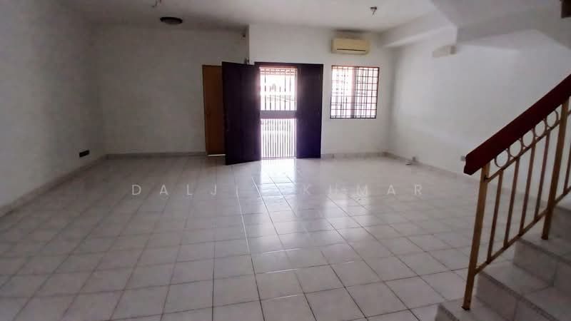 2-storey Terraced House for Sale in Bandar Bukit Puchong (Puchong) - Daljit Kumar - Living Room - PropertyGuru.com.my