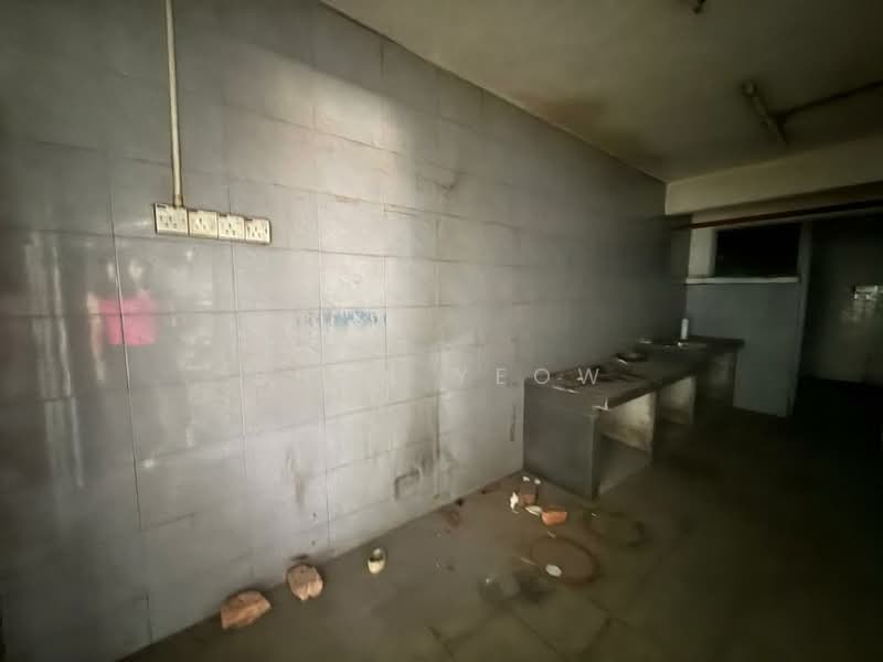 Semi-D Factory for Rent in Mak Mandin Industrial Estate (Butterworth) - Shan Yeow - Kitchen - PropertyGuru.com.my