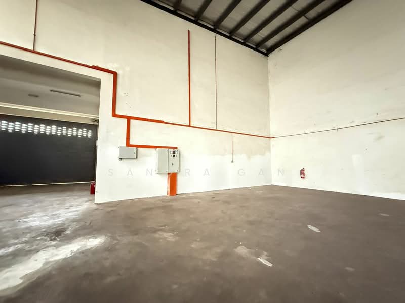 Cluster Factory for Rent in Taman Perindustrian Cemerlang (Ulu Tiram) - Sandra Gan - Interior - PropertyGuru.com.my