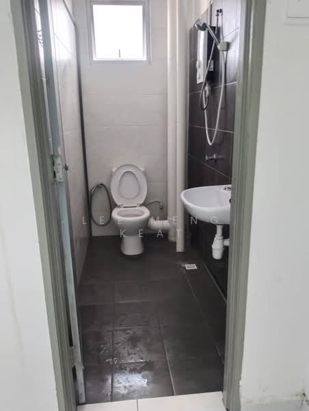 Pangsapuri untuk Disewa di The Rise Collection 3 - Lee Meng Keat - Bathroom - PropertyGuru.com.my