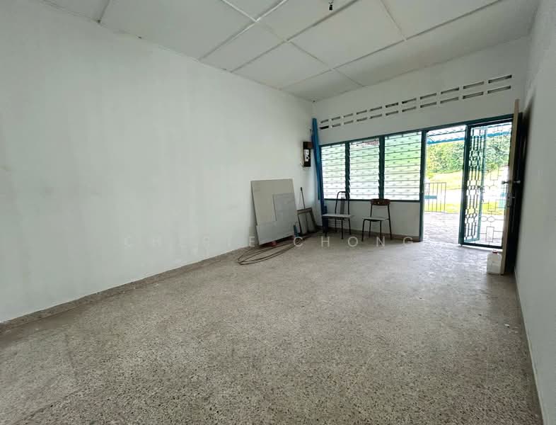 Rumah Teres 1 Tingkat untuk Dijual di Taman Harilela (Ipoh) - Cherie Chong - Living Room - PropertyGuru.com.my