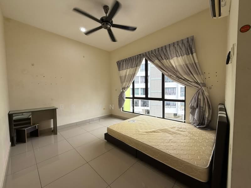 Pangsapuri untuk Dijual di Impian Senibong Residences - Brown Cheng - Bedroom - PropertyGuru.com.my
