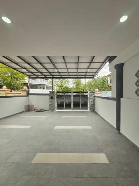 Rumah Teres 2 Tingkat untuk Disewa di Taman Desa Cemerlang (Ulu Tiram) - Jessy Koh - Exterior - PropertyGuru.com.my