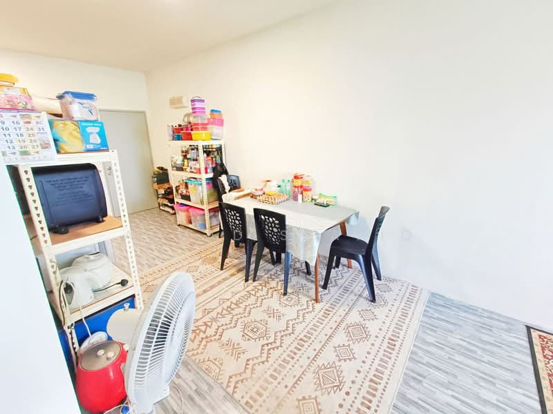 Pangsapuri untuk Dijual di Kemuning Idaman - Ahmad Syafiq - Dining Room - PropertyGuru.com.my
