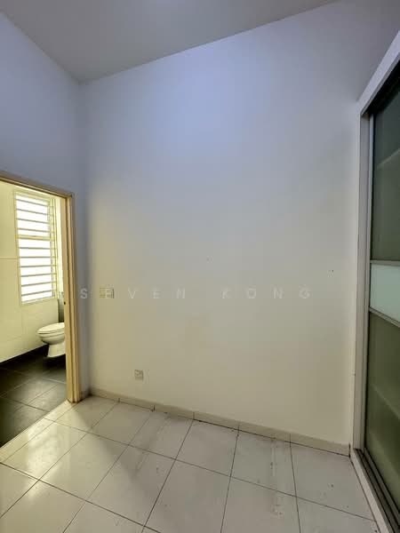 2-storey Terraced House for Sale in Taman Setia Indah (Tebrau) - Seven Kong - Bathroom - PropertyGuru.com.my