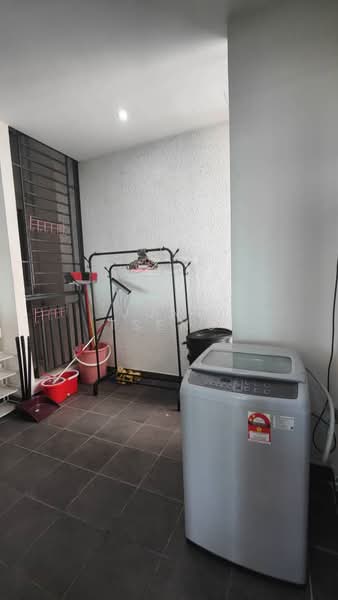 Servis Apartment untuk Disewa di G Residence - June Tseng - Balcony - PropertyGuru.com.my