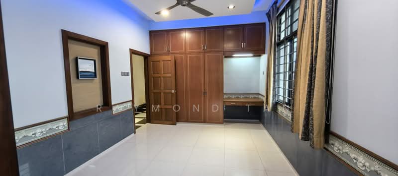 Rumah Banglo untuk Dijual di Saujana Akasia (Sungai Buloh) - Raymond Tan - Bedroom - PropertyGuru.com.my