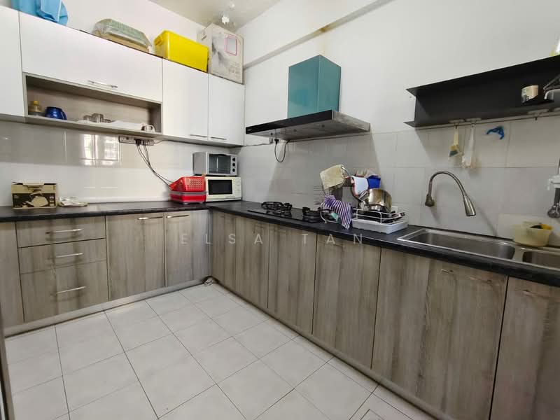 Pangsapuri untuk Dijual di Zamrud Apartment - Elsa Tan - Kitchen - PropertyGuru.com.my