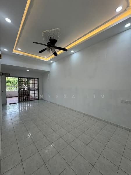 1-storey Terraced House for Sale in Taman Flora Heights (Pasir Gudang) - Vanessa Lim - Living Room - PropertyGuru.com.my