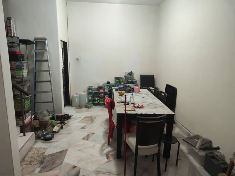 2-storey Terraced House for Sale in Klang (Selangor) - Elsa Tan - Dining Room - PropertyGuru.com.my