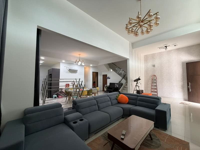 Semi-Detached House for Sale in Taman Seri Austin (Tebrau) - Shi Ting - Living Room - PropertyGuru.com.my