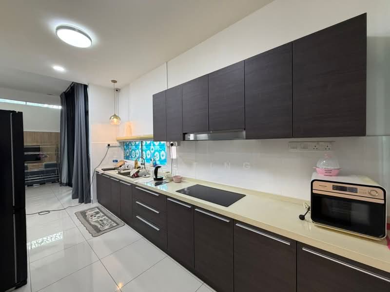 Semi-Detached House for Sale in Taman Seri Austin (Tebrau) - Shi Ting - Kitchen - PropertyGuru.com.my