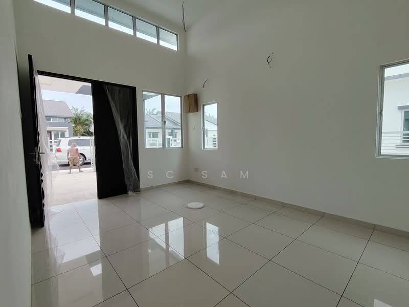 Semi-Detached House for Sale in Pekan Kapar (Kapar) - SC Sam - Entrance - PropertyGuru.com.my