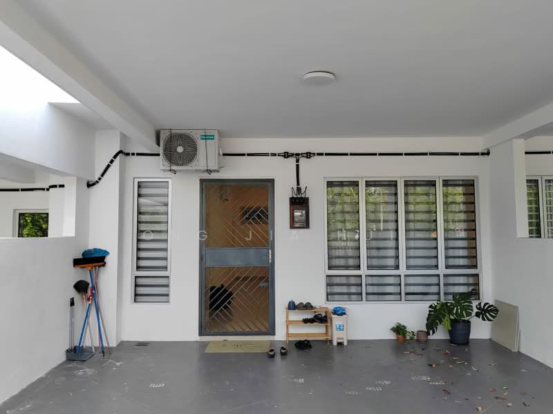 Rumah Teres 2 Tingkat untuk Disewa di Bandar Sri Sendayan (Negeri Sembilan) - Ong Jia Hui - Exterior - PropertyGuru.com.my