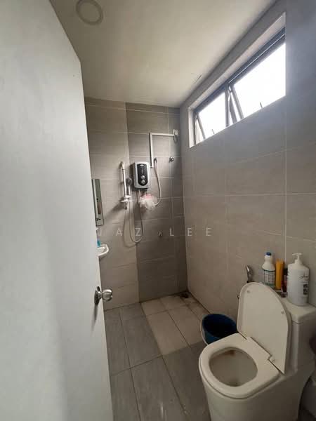 2-storey Terraced House for Sale in Taman Sutera Utama (Skudai) - Jaz Lee - Bathroom - PropertyGuru.com.my