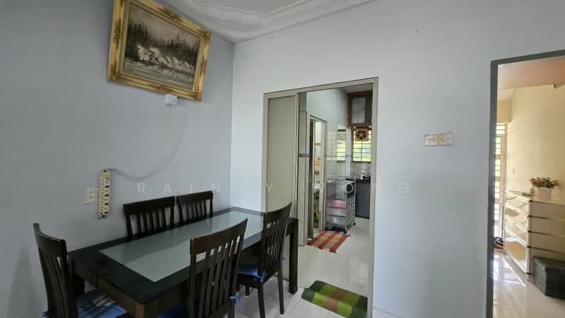 Pangsapuri untuk Dijual di GL Garden - Rainny Wong - Dining Room - PropertyGuru.com.my