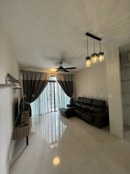 Kondominium untuk Disewa di The Z Residence - Wan Hung Liew - Living Room - PropertyGuru.com.my