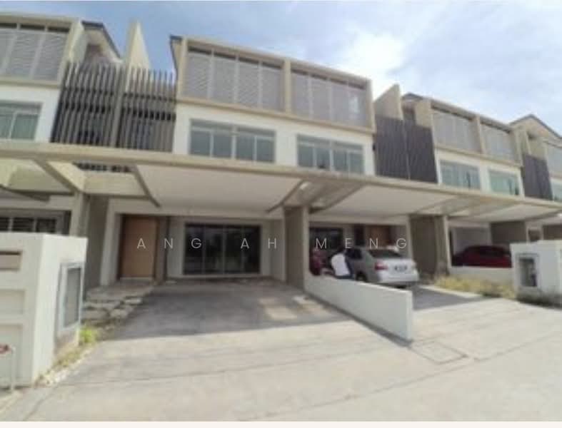 3-storey Terraced House for Sale in D'Island (Puchong) - Ang Ah Meng - Exterior - PropertyGuru.com.my