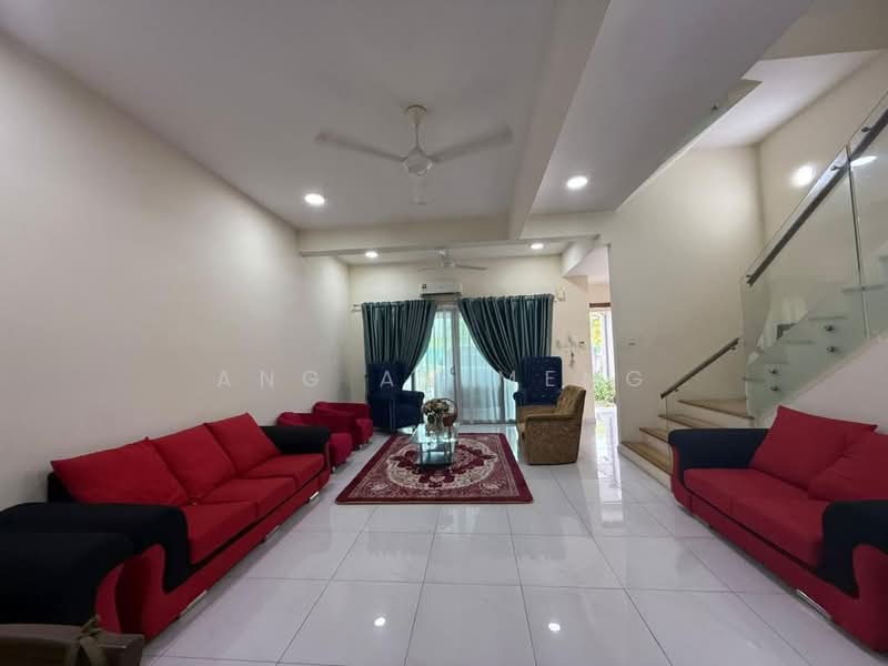 3-storey Terraced House for Sale in D'Island (Puchong) - Ang Ah Meng - Living Room - PropertyGuru.com.my