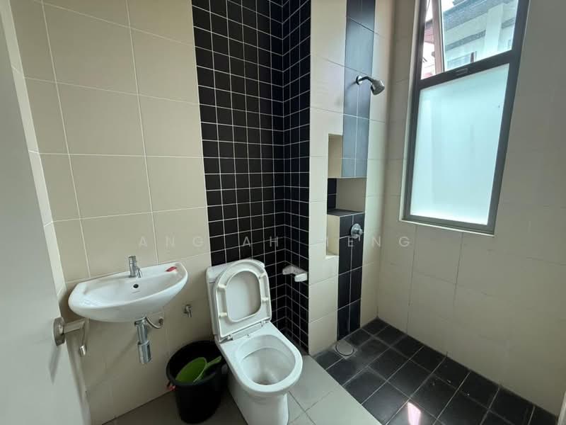 3-storey Terraced House for Sale in D'Island (Puchong) - Ang Ah Meng - Bathroom - PropertyGuru.com.my