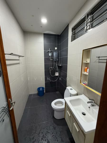 2-storey Terraced House for Sale in Bandar Uda Utama (Johor Bahru) - Seven Kong - Bathroom - PropertyGuru.com.my