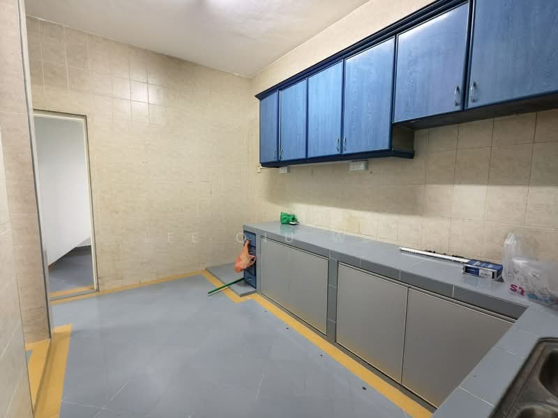 Semi-Detached House for Sale in Taman Kolam Air (Johor Bahru) - Lee Qiu Wen - Kitchen - PropertyGuru.com.my