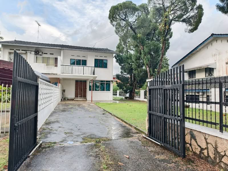 Semi-Detached House for Sale in Taman Kolam Air (Johor Bahru) - Lee Qiu Wen - PropertyGuru.com.my