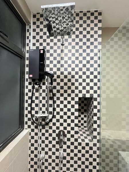 Semi-Detached House for Rent in Klang (Selangor) - KH Chong - Bathroom - PropertyGuru.com.my