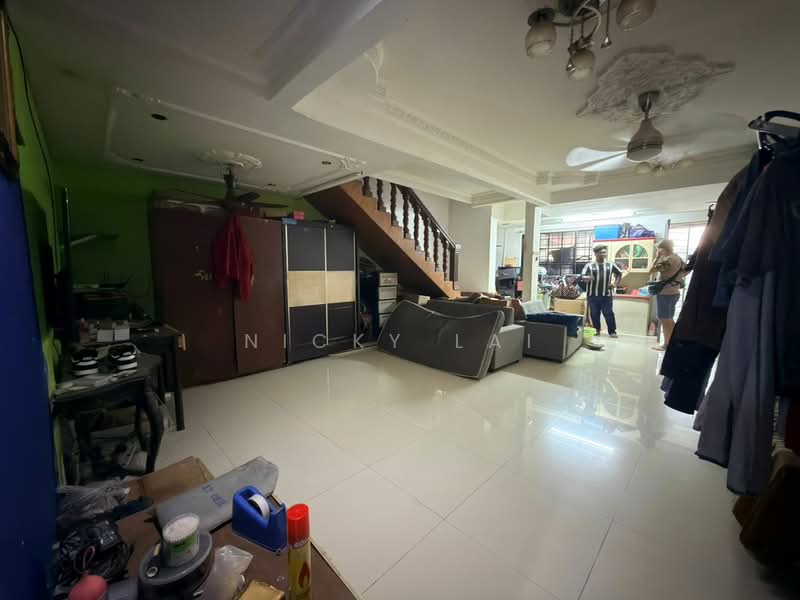 2-storey Terraced House for Sale in Taman Puchong Perdana (Puchong) - Nicky Lai - Living Room - PropertyGuru.com.my