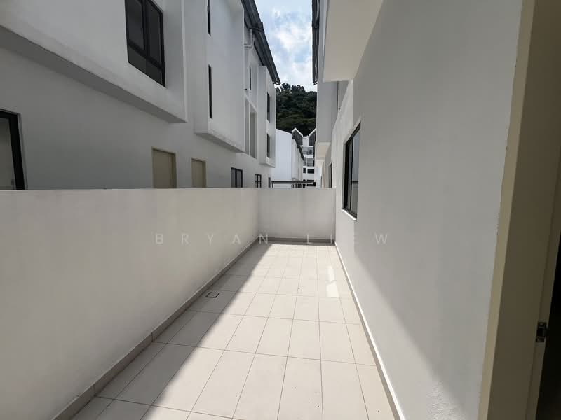 Rumah Teres untuk Dijual di Damansara Perdana (Selangor) - Bryan Liew - Exterior - PropertyGuru.com.my