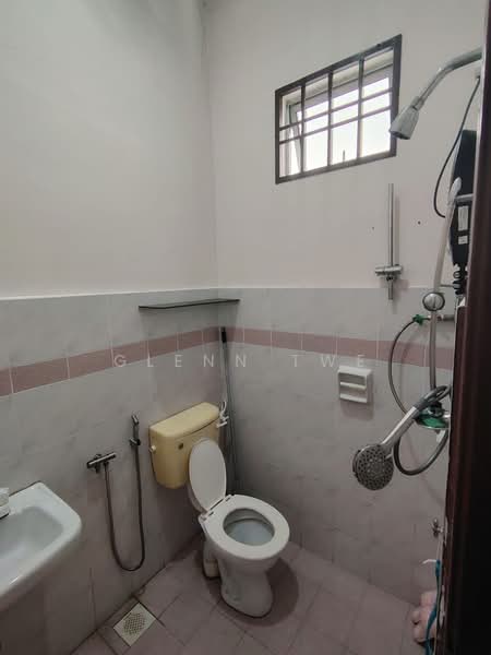 Terraced House for Rent in Taman Nusa Bestari (Iskandar Puteri (Nusajaya)) - Glenn Twe - Bathroom - PropertyGuru.com.my