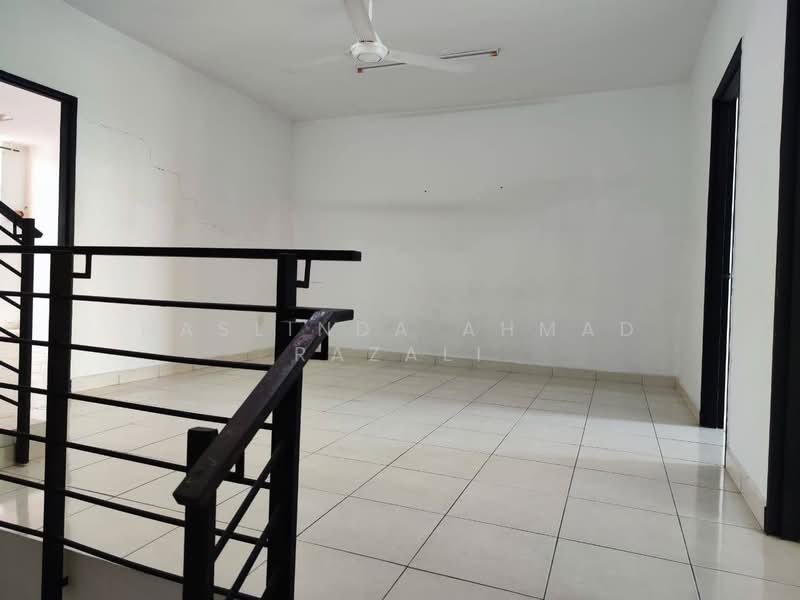 3-storey Terraced House for Sale in Bangi (Selangor) - Haslinda Ahmad Razali - Interior - PropertyGuru.com.my
