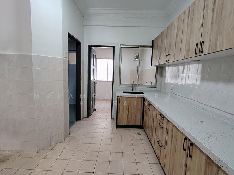2-storey Terraced House for Sale in Bukit Rimau (Shah Alam) - Muhammad Firman Hussain - Kitchen - PropertyGuru.com.my