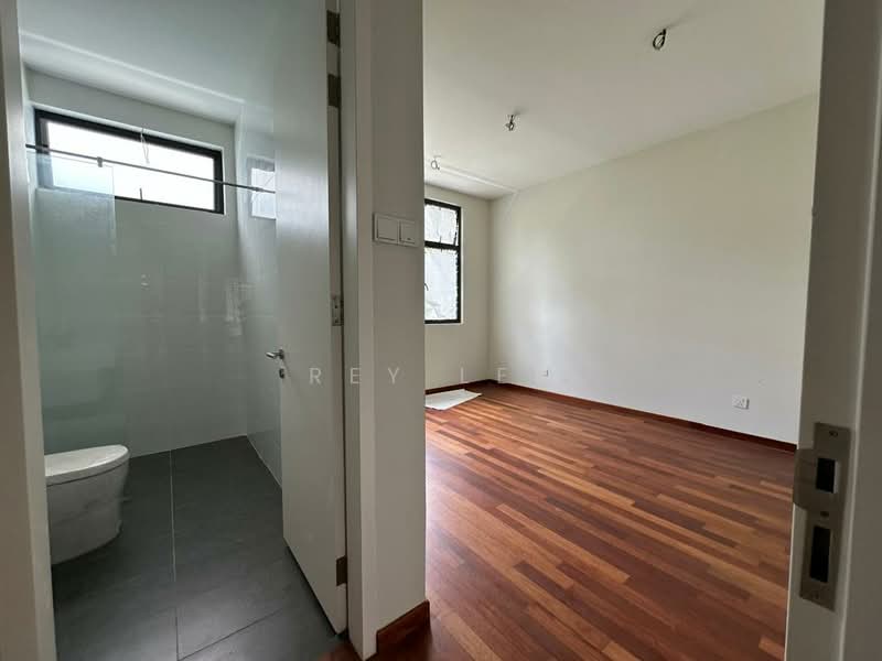Rumah Berkembar untuk Dijual di Johor Bahru (Johor) - Rey Lee - Bathroom - PropertyGuru.com.my