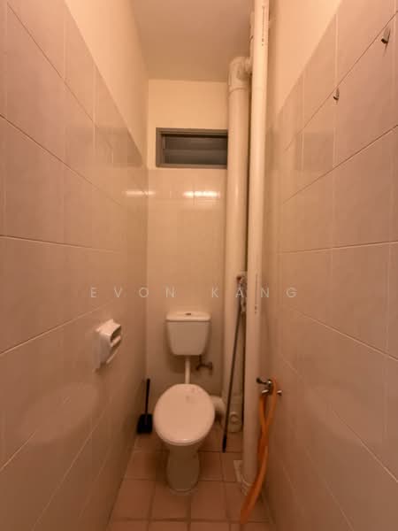Pangsapuri untuk Dijual di Permai Jaya - Evon Kang - Bathroom - PropertyGuru.com.my