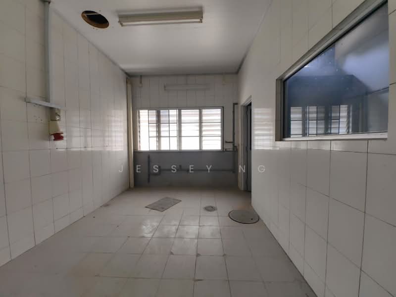 Terrace Factory for Sale in Kawasan Perindustrian Ringan Bercham (Ipoh) - Jessey Ng - Interior - PropertyGuru.com.my