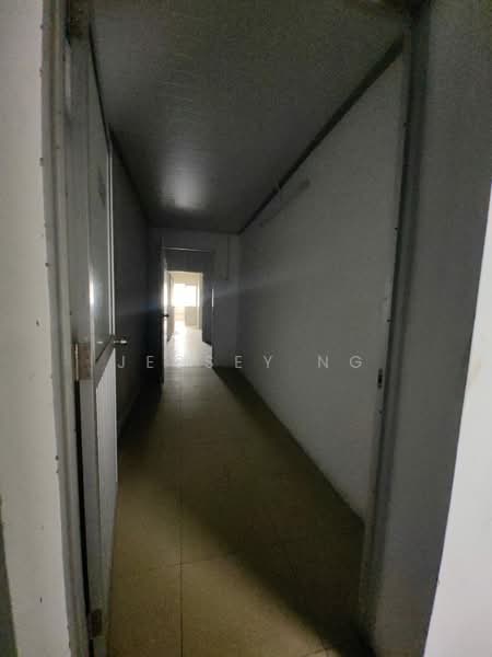 Terrace Factory for Sale in Kawasan Perindustrian Ringan Bercham (Ipoh) - Jessey Ng - Corridor - PropertyGuru.com.my