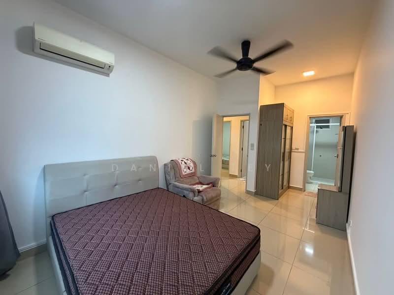 Service Residence for Rent at Meridin Bayvue Serviced Apartment - Daniel Tey - Bedroom - PropertyGuru.com.my