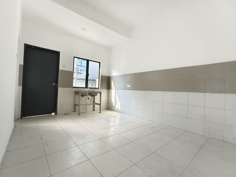 2-storey Terraced House for Sale in Taman Pelangi Semenyih 2 (Semenyih) - KK Sah - Kitchen - PropertyGuru.com.my