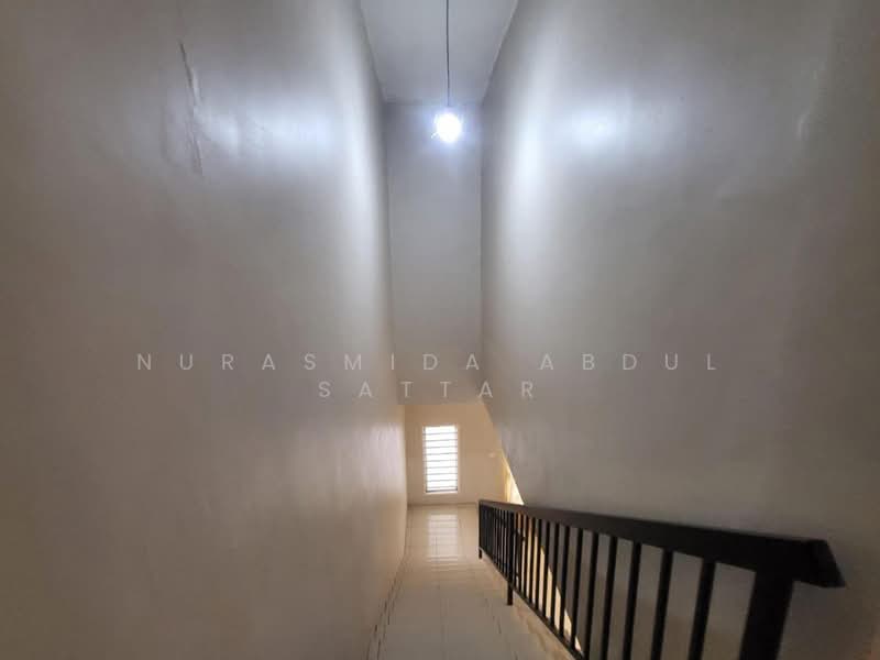 Rumah Teres 2 Tingkat untuk Dijual di Taman Gadong Jaya (Labu) - Nurasmida Abdul Sattar - Corridor - PropertyGuru.com.my
