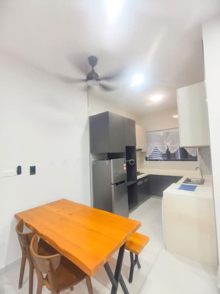 Condominium for Rent at Kings Bay @ Country Garden Danga Bay - Jacky Ong - Kitchen - PropertyGuru.com.my